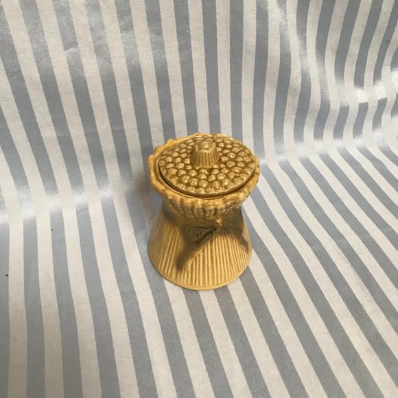 Vintage House of Webster Wheat Shock Container - Picture 4 of 10